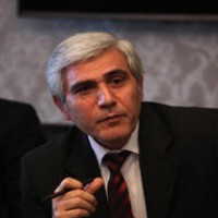 Dr. Latif Tokat
